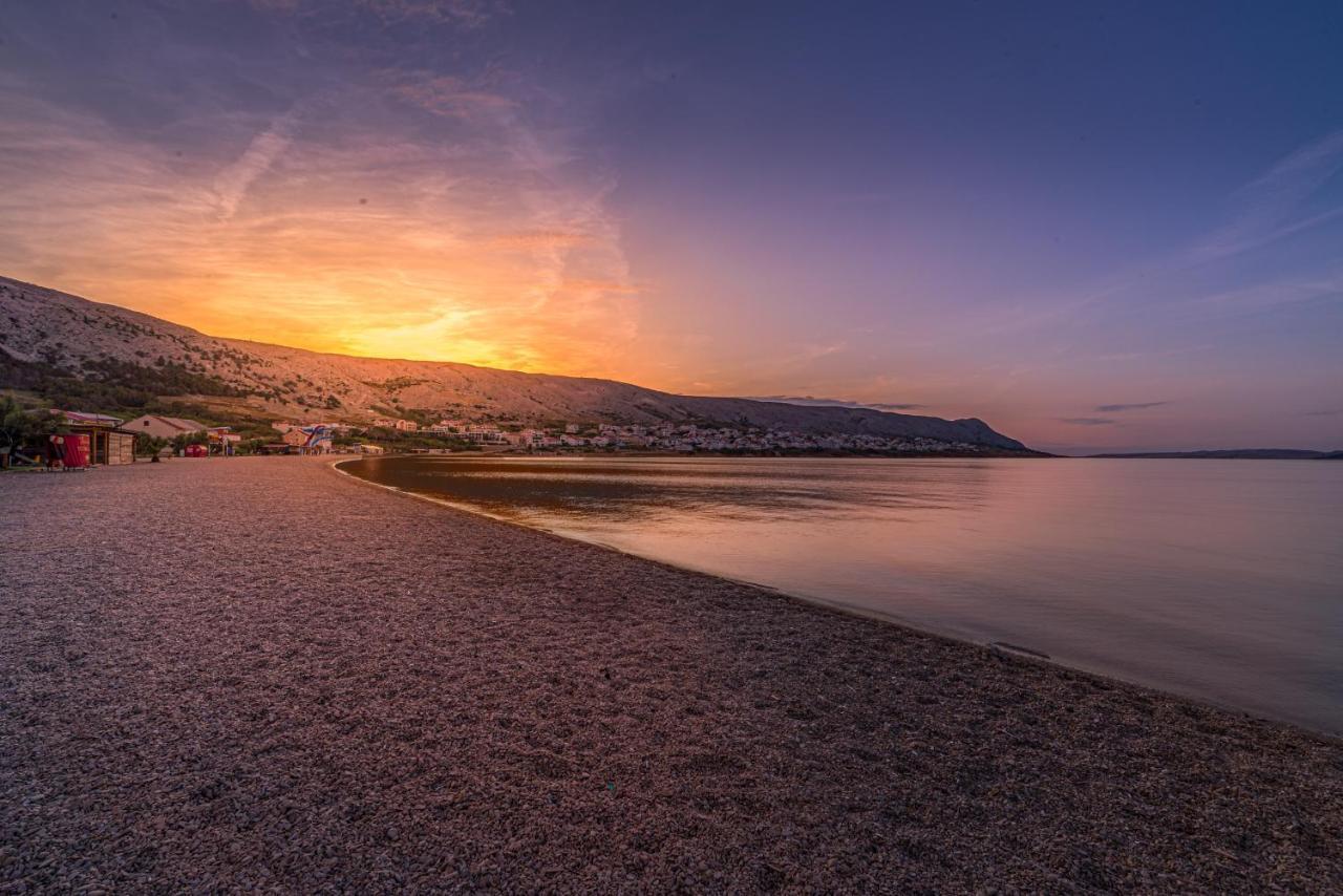 Studio Holiday Adriatic Pag Town Exterior photo